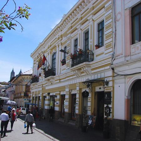 ホテル Casa Colonial キト エクステリア 写真
