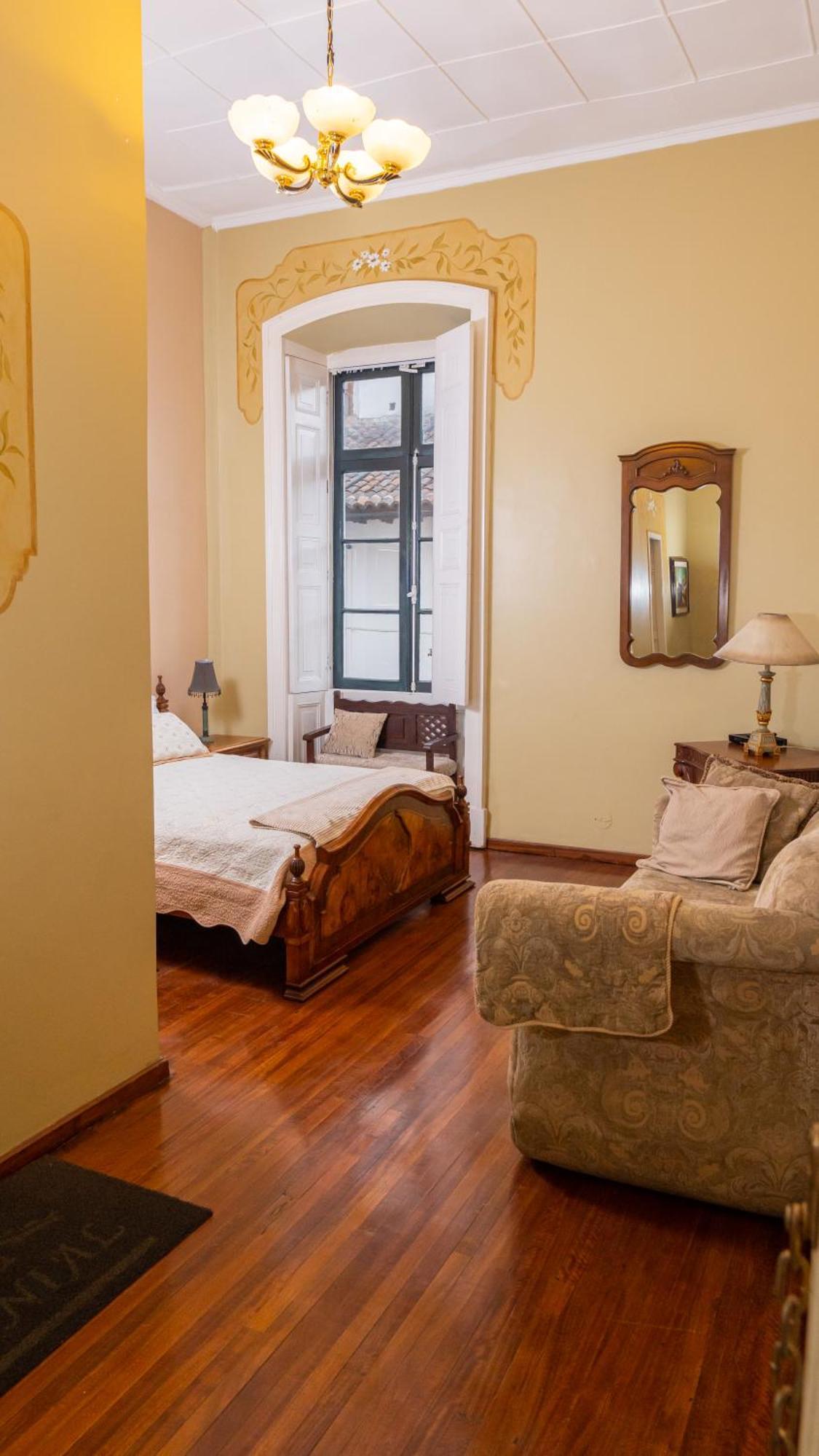 ホテル Casa Colonial キト エクステリア 写真