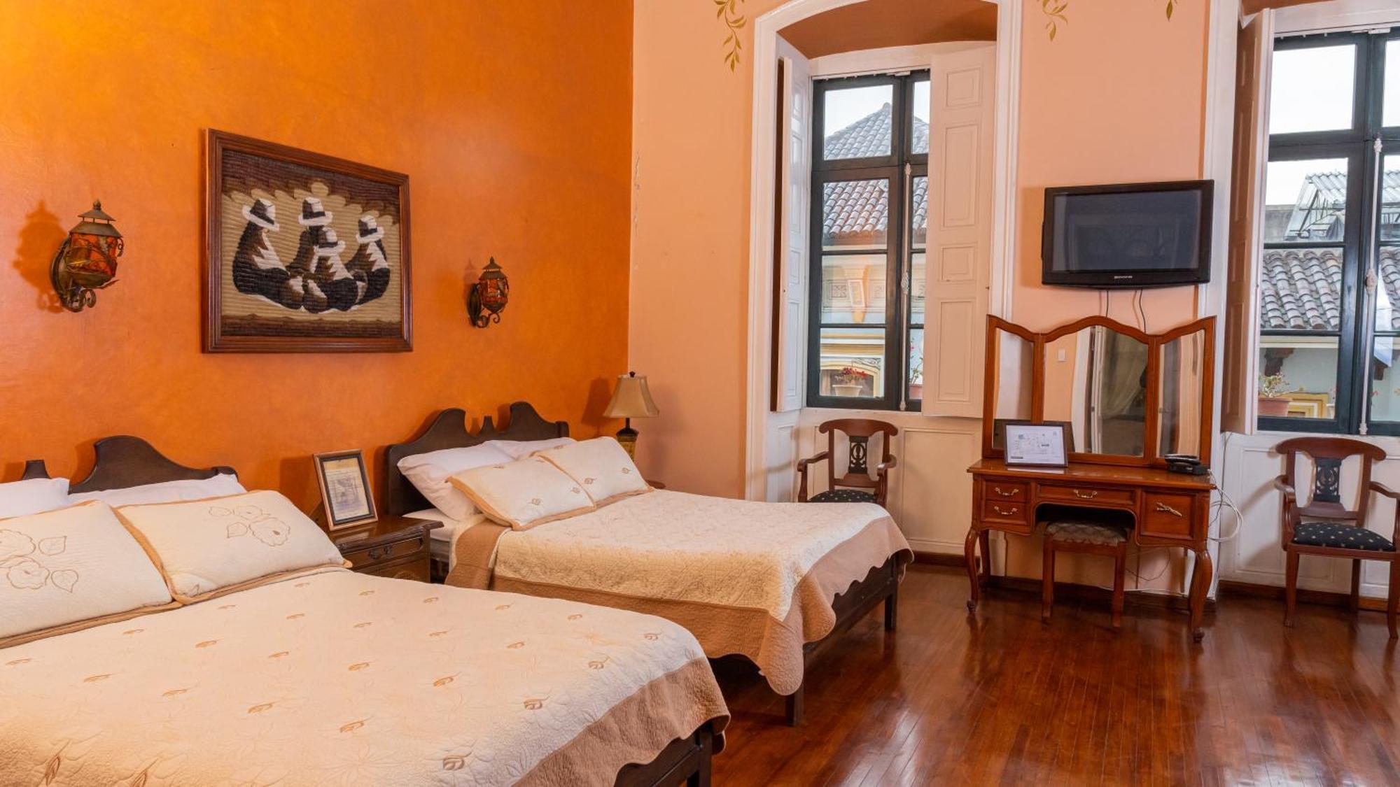 ホテル Casa Colonial キト エクステリア 写真