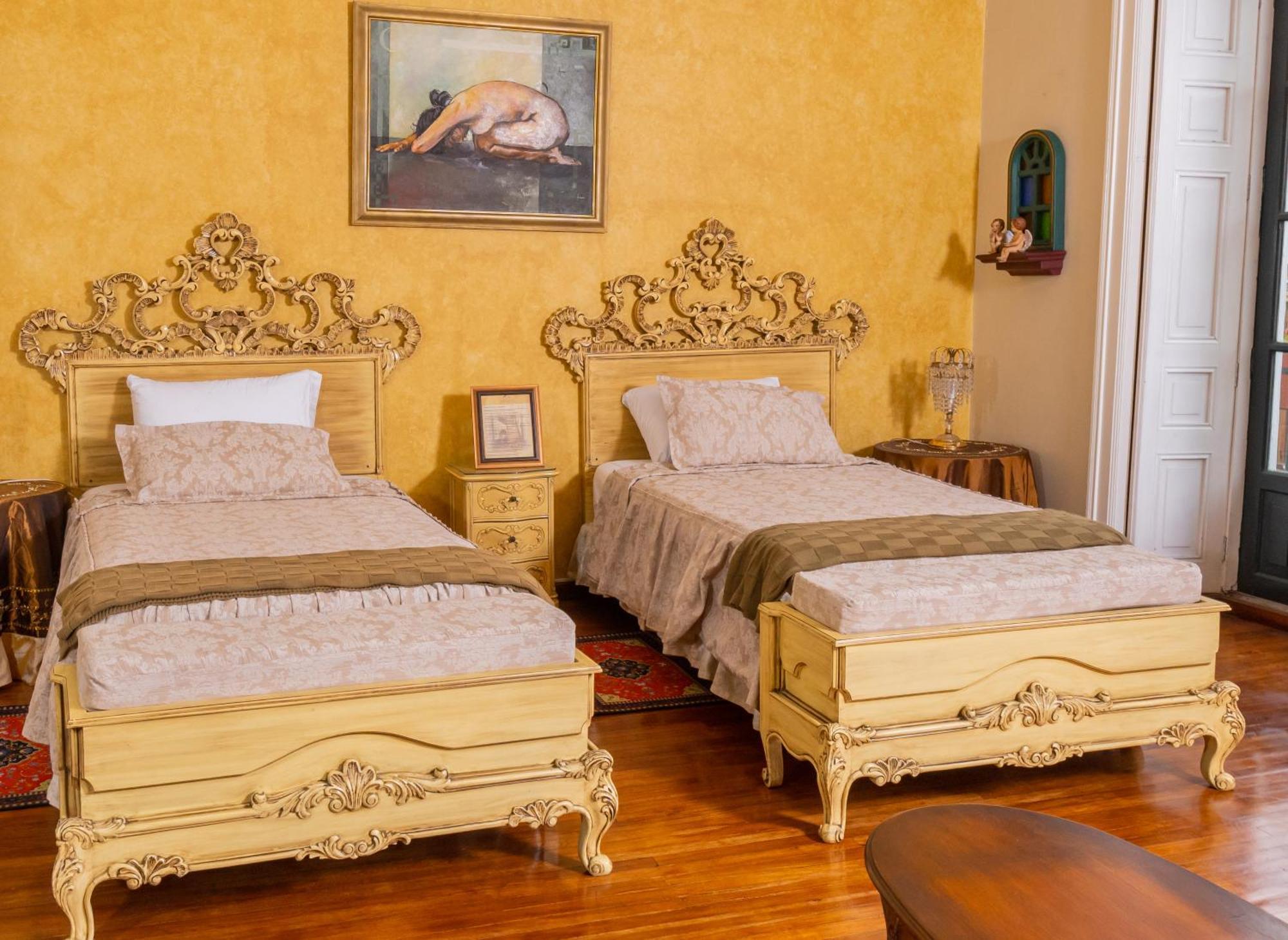 ホテル Casa Colonial キト エクステリア 写真